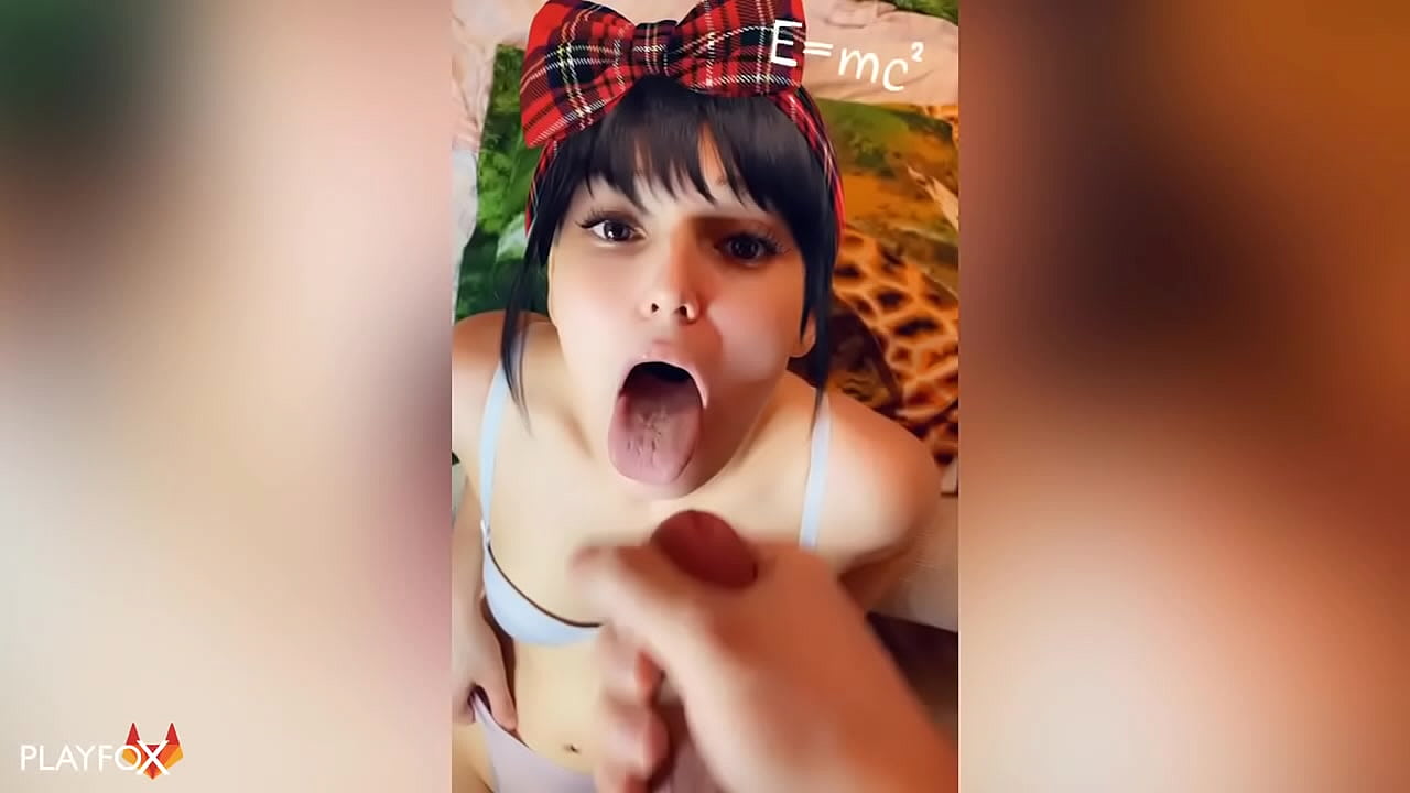Schoolgirl gets her first cum in her mouth from a classmate